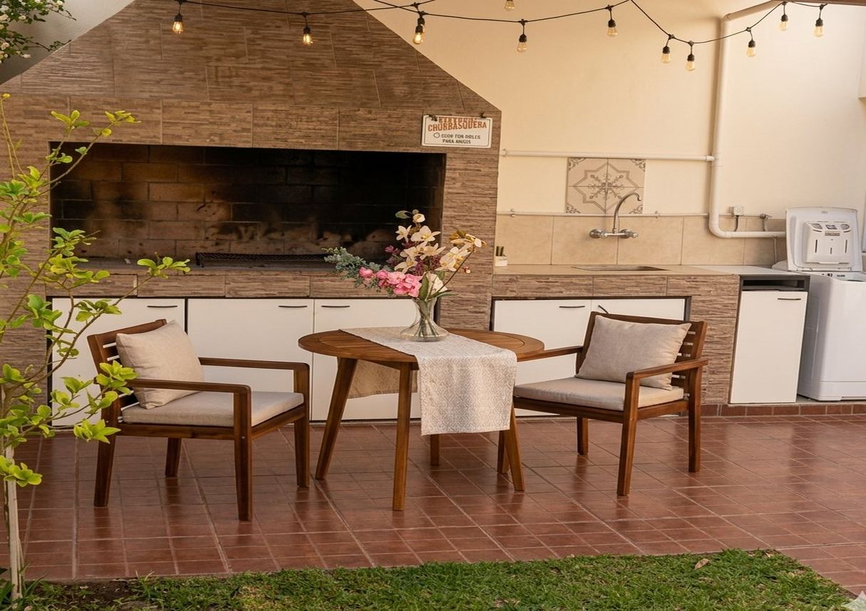 Quincho y living exterior